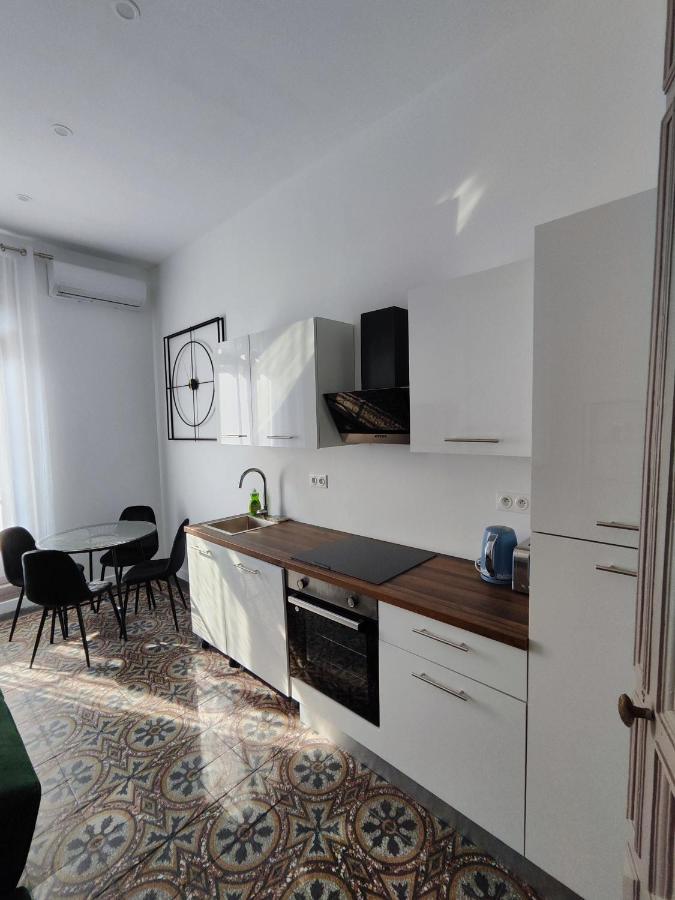 Beautiful Apartments & Loft In Beziers Center Bagian luar foto